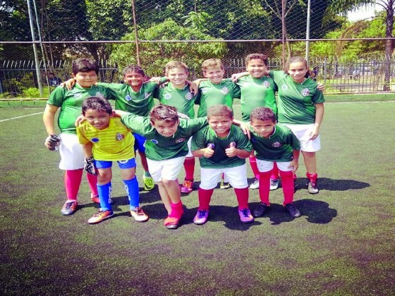 Uniformes de Futebol Infantil Personalizado Encomenda Rio Pequeno - Uniforme de Futebol de Quadra